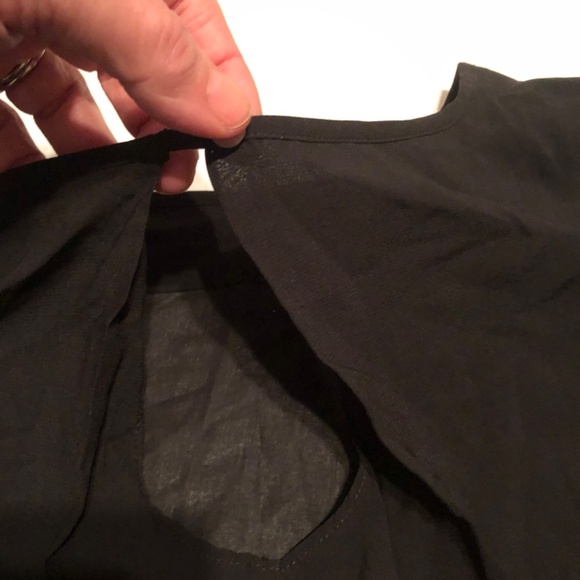 Gorgeous Black polyester Alfred Sung top, sheer like fabric, never worn - Picture 3 of 8